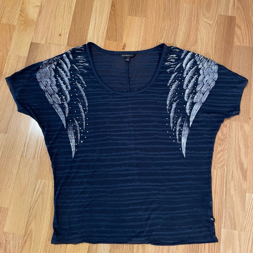 Rock & Republic Blue Studded Graphic Shirt Size Medium